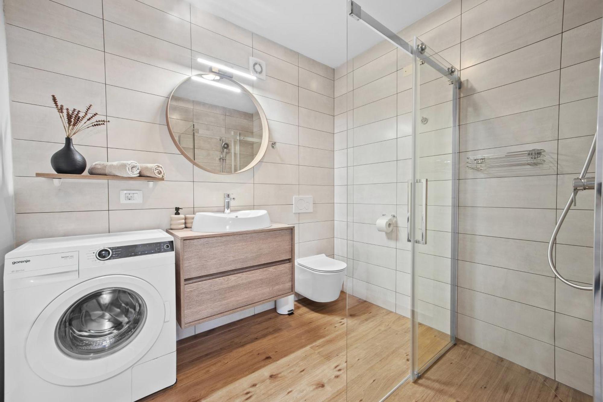 Special Offer! New Luxury Apartment With Pool, Fitness, Outdoor Bar&Grill Buje Zewnętrze zdjęcie